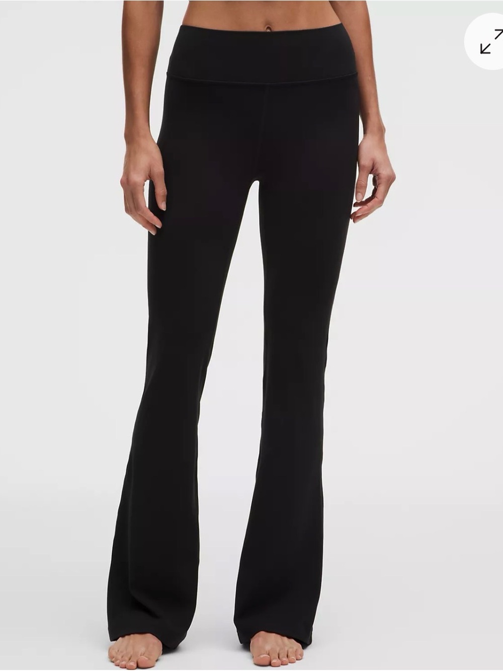 Lululemon Groove Nulu High Rise Flare leggings. Size 4. EUC